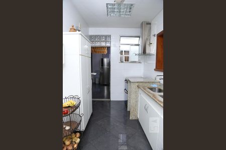 Apartamento à venda com 170m², 4 quartos e 2 vagasCozinha