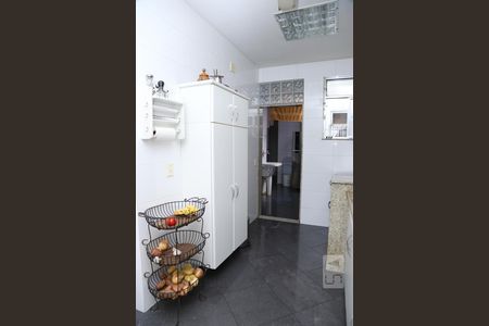 Apartamento à venda com 170m², 4 quartos e 2 vagasCozinha