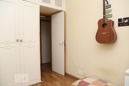 Apartamento à venda com 170m², 4 quartos e 2 vagasQuarto 2