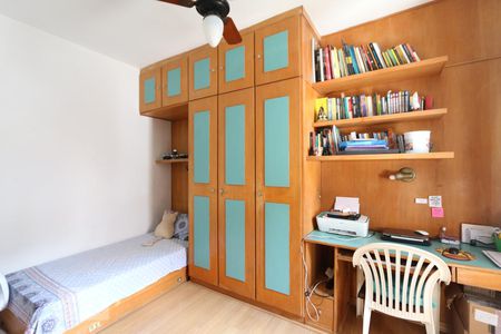 Quarto 1  de casa à venda com 3 quartos, 221m² em Pechincha, Rio de Janeiro