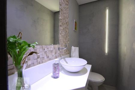 Casa à venda com 221m², 3 quartos e 2 vagasLavabo