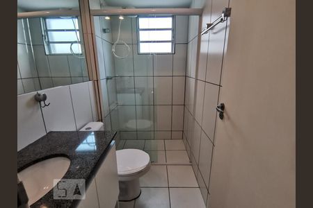 Banheiro de apartamento para alugar com 3 quartos, 67m² em Paraíso do Morumbi, São Paulo