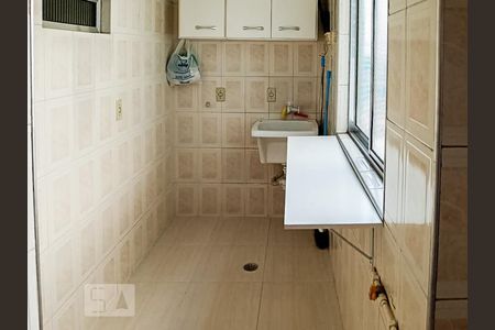 Apartamento à venda com 81m², 3 quartos e 1 vagaÁrea de Serviço