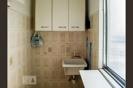 Apartamento à venda com 81m², 3 quartos e 1 vagaÁrea de Serviço