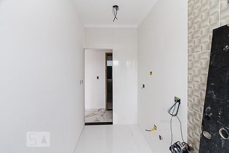 Cozinha de apartamento para alugar com 2 quartos, 43m² em Vila Esperança, São Paulo