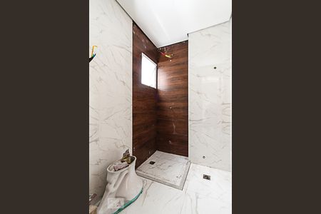 Banheiro de apartamento para alugar com 2 quartos, 43m² em Vila Esperança, São Paulo