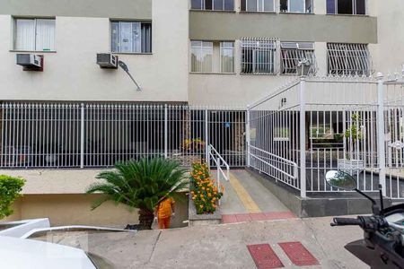 Entrada de apartamento à venda com 2 quartos, 60m² em Engenhoca, Niterói