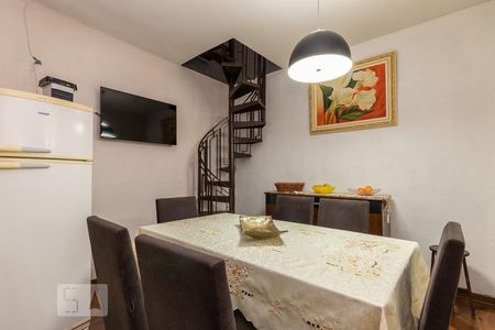 Casa à venda com 630m², 6 quartos e 5 vagasSala