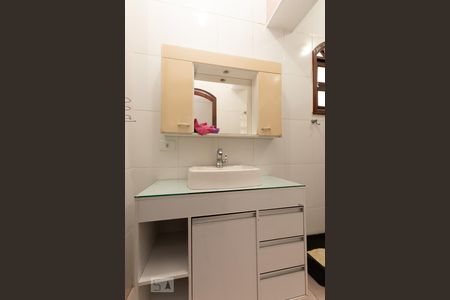 Casa à venda com 630m², 6 quartos e 5 vagasBanheiro suíte 1