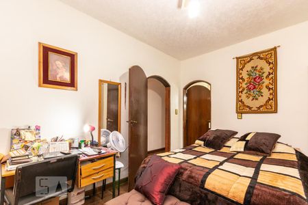 Casa à venda com 630m², 6 quartos e 5 vagasSuíte 4 