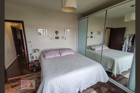 Casa à venda com 269m², 4 quartos e 2 vagas Casa à venda com 269m², 4 quartos e 2 vagasDormitório 3