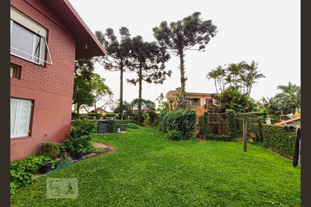 Casa à venda com 269m², 4 quartos e 2 vagas Casa à venda com 269m², 4 quartos e 2 vagasJardim