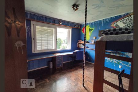 Casa à venda com 269m², 4 quartos e 2 vagas Casa à venda com 269m², 4 quartos e 2 vagasDormitório