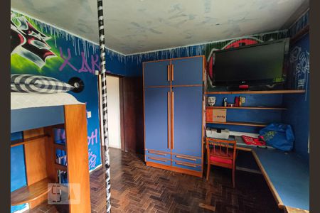 Casa à venda com 269m², 4 quartos e 2 vagas Casa à venda com 269m², 4 quartos e 2 vagasDormitório