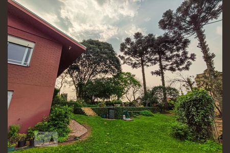 Casa à venda com 269m², 4 quartos e 2 vagas Casa à venda com 269m², 4 quartos e 2 vagasJardim