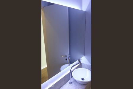 Studio à venda com 46m², 1 quarto e 1 vaga Studio à venda com 46m², 1 quarto e 1 vagaBanheiro
