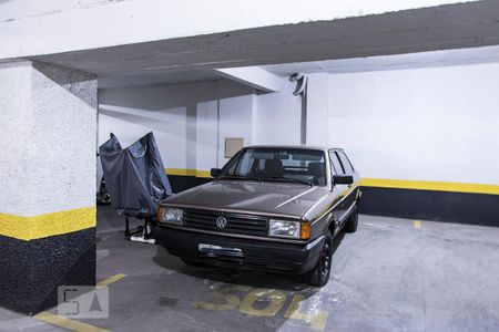 Apartamento à venda com 100m², 3 quartos e 1 vaga Apartamento à venda com 100m², 3 quartos e 1 vagaGaragem
