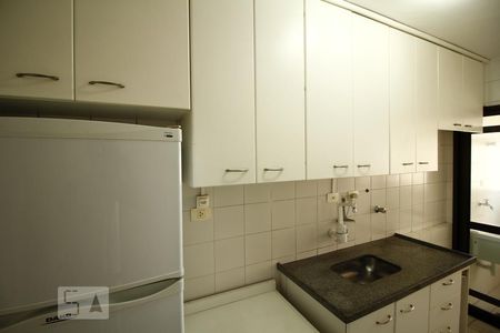 Apartamento à venda com 57m², 2 quartos e 1 vagaCozinha