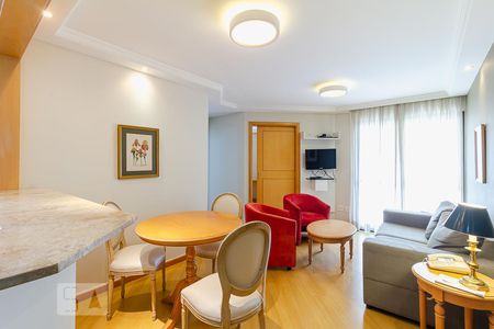 Sala de apartamento à venda com 2 quartos, 58m² em Indianópolis, São Paulo