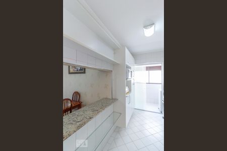 Cozinha de apartamento para alugar com 2 quartos, 60m² em Chora Menino, São Paulo