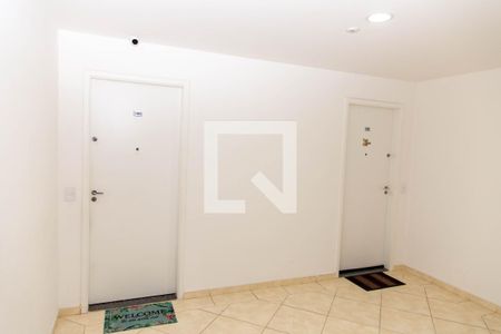 Apartamento para alugar com 43m², 2 quartos e 1 vagaHall de entrada