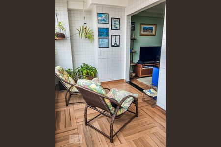 Apartamento à venda com 196m², 4 quartos e 2 vagasVaranda