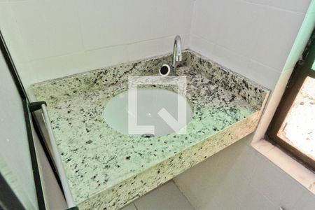 Casa à venda com 250m², 4 quartos e 2 vagasBanheiro da Suíte 2