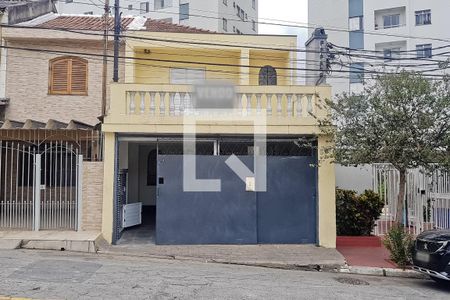 Casa à venda com 250m², 4 quartos e 2 vagasFachada