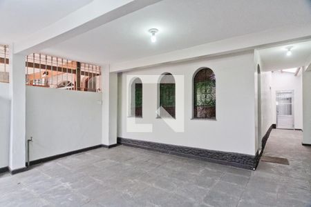 Casa à venda com 250m², 4 quartos e 2 vagasGaragem