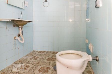 Banheiro de apartamento para alugar com 2 quartos, 64m² em Bela Vista, São Paulo
