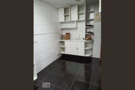 Apartamento à venda com 240m², 3 quartos e sem vagaCozinha
