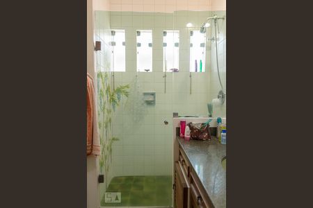 Casa à venda com 580m², 6 quartos e 4 vagasBanheiro do Quarto 3