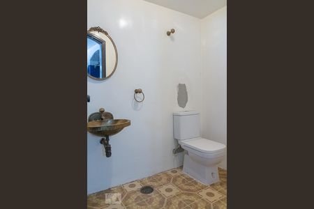 Casa à venda com 580m², 6 quartos e 4 vagasLavabo Garagem