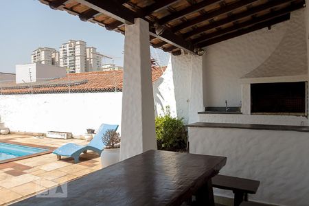 Casa à venda com 580m², 6 quartos e 4 vagasChurrasqueira