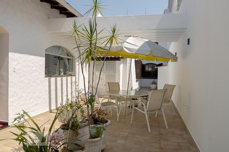 Casa à venda com 580m², 6 quartos e 4 vagasQuintal