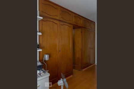 Casa à venda com 580m², 6 quartos e 4 vagasBanheiro do Quarto 4