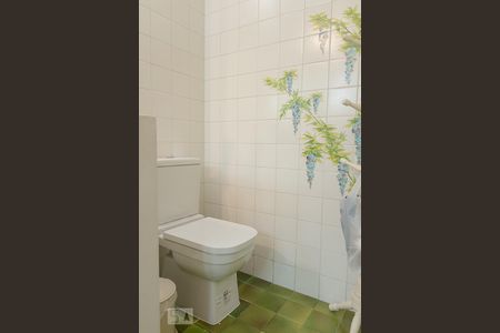 Casa à venda com 580m², 6 quartos e 4 vagasBanheiro do Quarto 3