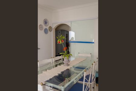 Casa à venda com 580m², 6 quartos e 4 vagasCozinha