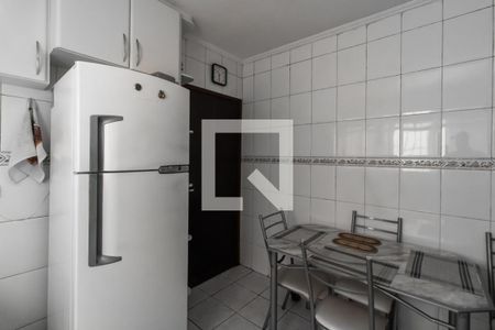 Casa à venda com 125m², 2 quartos e 2 vagas Casa à venda com 125m², 2 quartos e 2 vagasCozinha