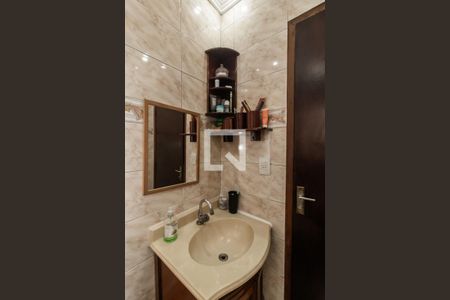 Casa à venda com 125m², 2 quartos e 2 vagas Casa à venda com 125m², 2 quartos e 2 vagasBanheiro