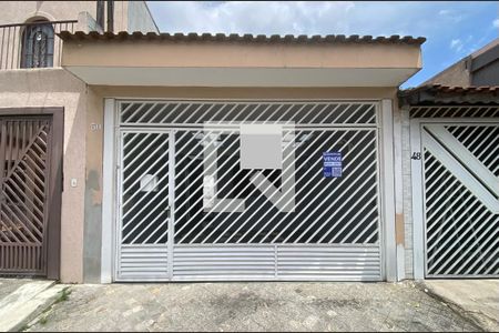 Casa à venda com 125m², 2 quartos e 2 vagas Casa à venda com 125m², 2 quartos e 2 vagasFachada + placa