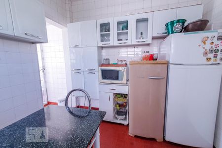 Apartamento à venda com 135m², 3 quartos e sem vaga Apartamento à venda com 135m², 3 quartos e sem vagaCozinha