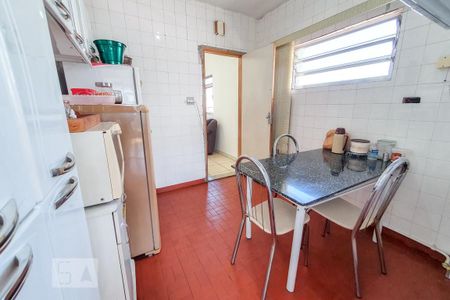 Apartamento à venda com 135m², 3 quartos e sem vaga Apartamento à venda com 135m², 3 quartos e sem vagaCozinha