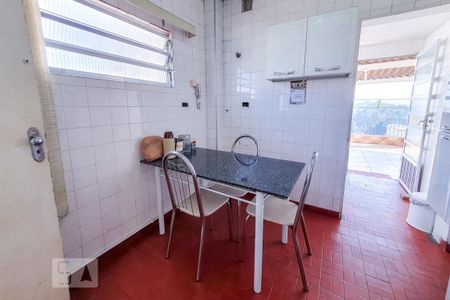 Apartamento à venda com 135m², 3 quartos e sem vaga Apartamento à venda com 135m², 3 quartos e sem vagaCozinha