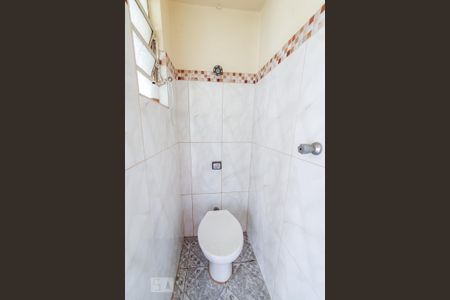 Apartamento à venda com 135m², 3 quartos e sem vagaBanheiro de Serviço