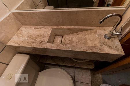 Casa à venda com 70m², 2 quartos e 1 vagaDetalhe banheiro
