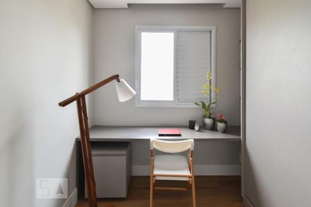 Quarto 1 de apartamento para alugar com 2 quartos, 50m² em Vila Bertioga, São Paulo
