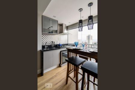 Varanda gourmet de apartamento para alugar com 2 quartos, 50m² em Vila Bertioga, São Paulo