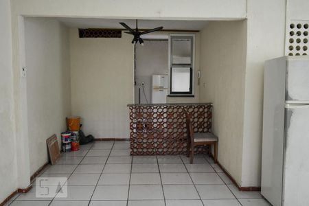 Apartamento à venda com 50m², 1 quarto e sem vaga Apartamento à venda com 50m², 1 quarto e sem vagaÁrea comum - Salão de festas