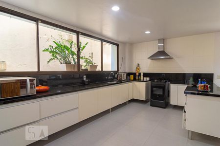 Apartamento à venda com 572m², 4 quartos e 3 vagasCozinha 